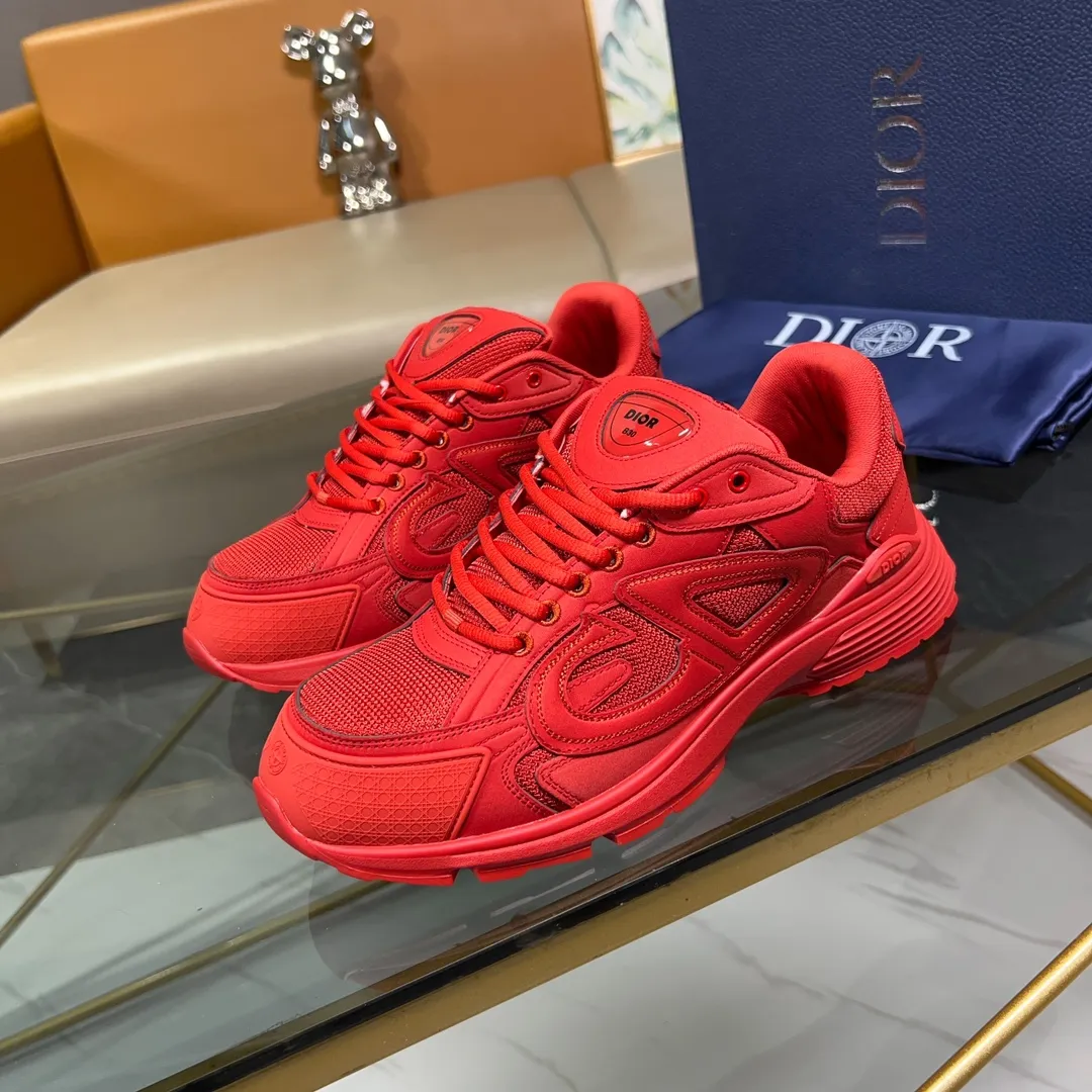 Men's Men's Shoes💰P460💰【DIOR】Dior's new B30 low-top sneakers✅ Carefully crafted from gray mesh fabric and white technical fabric, it features a CD30" graphic logo, and "DIO~B30" and "CD30" logos on the heel and tongue. The extra-light sculpted rubber sole is paired with iconic embellishments to enhance style, and internal stretch details create an ideal and comfortable wearing experience. Can be matched with a variety of casual looks to highlight a fashionable and modern sports style. Size: 38-44 (45 can be customized)